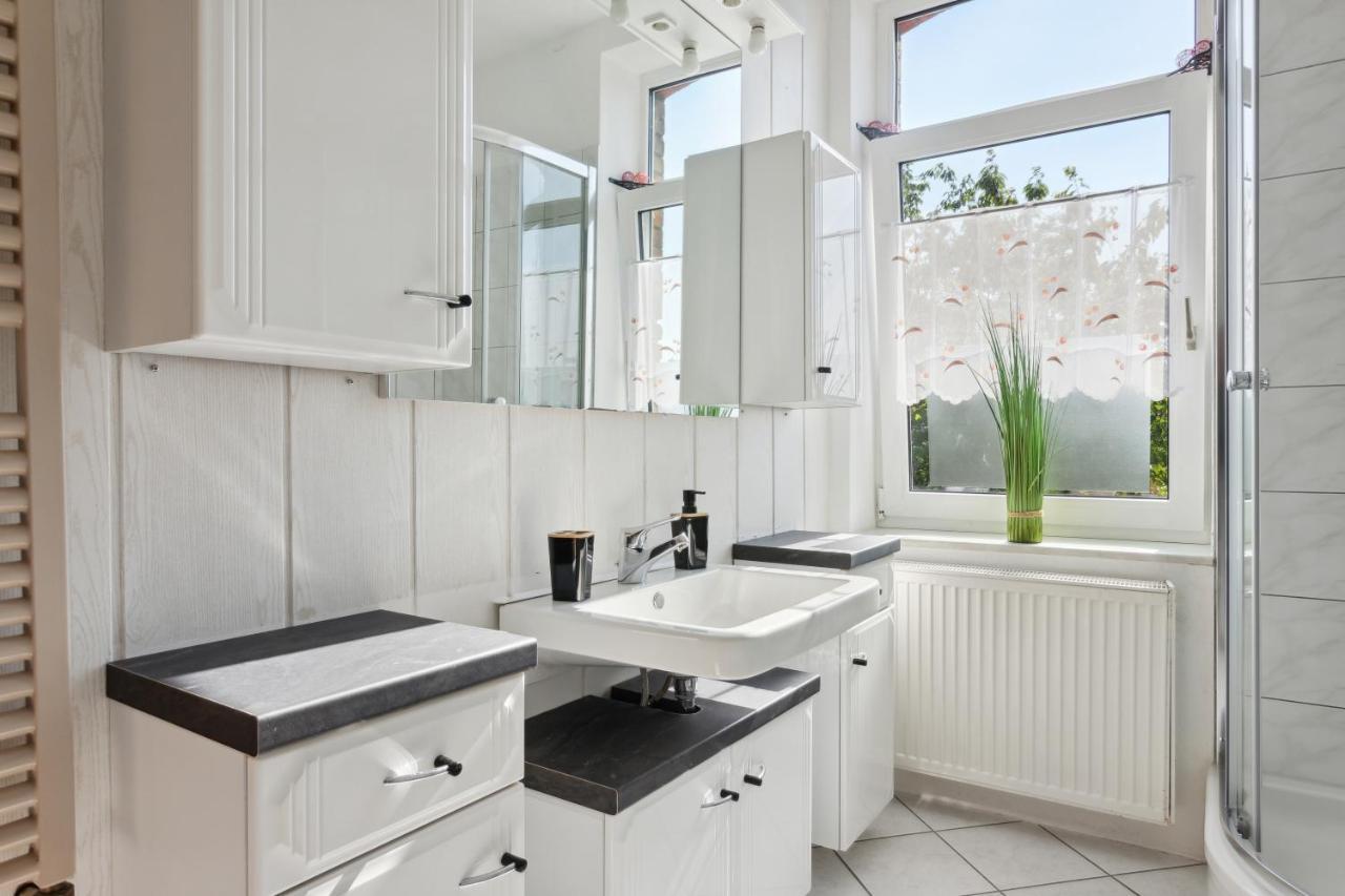 Schoenes Ferien-Appartement Fuer Bis Zu 6 Personen Halberstadt Exterior photo